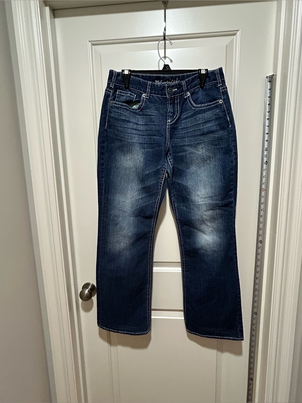 Maurice’s women’s size 7/8 R Dark Wash Curvy wider Straight Leg Jeans. Nice